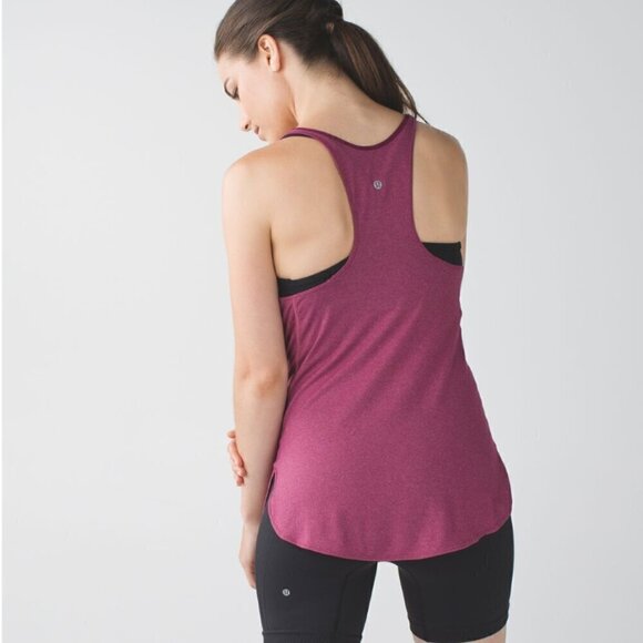 3 Lululemon tanks in XS (Size 4) in excellent condition - Picture 13 of 16